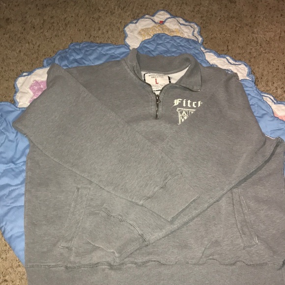Abercrombie & Fitch Other - Abercrombie and Fitch sweatshirt Abercrombie & Fitch Other - Abercrombie and Fitch sweatshirt